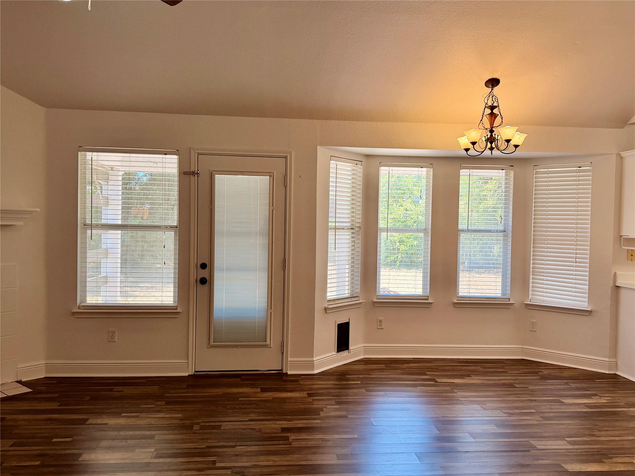 2202 Corbin WAY — photo 3