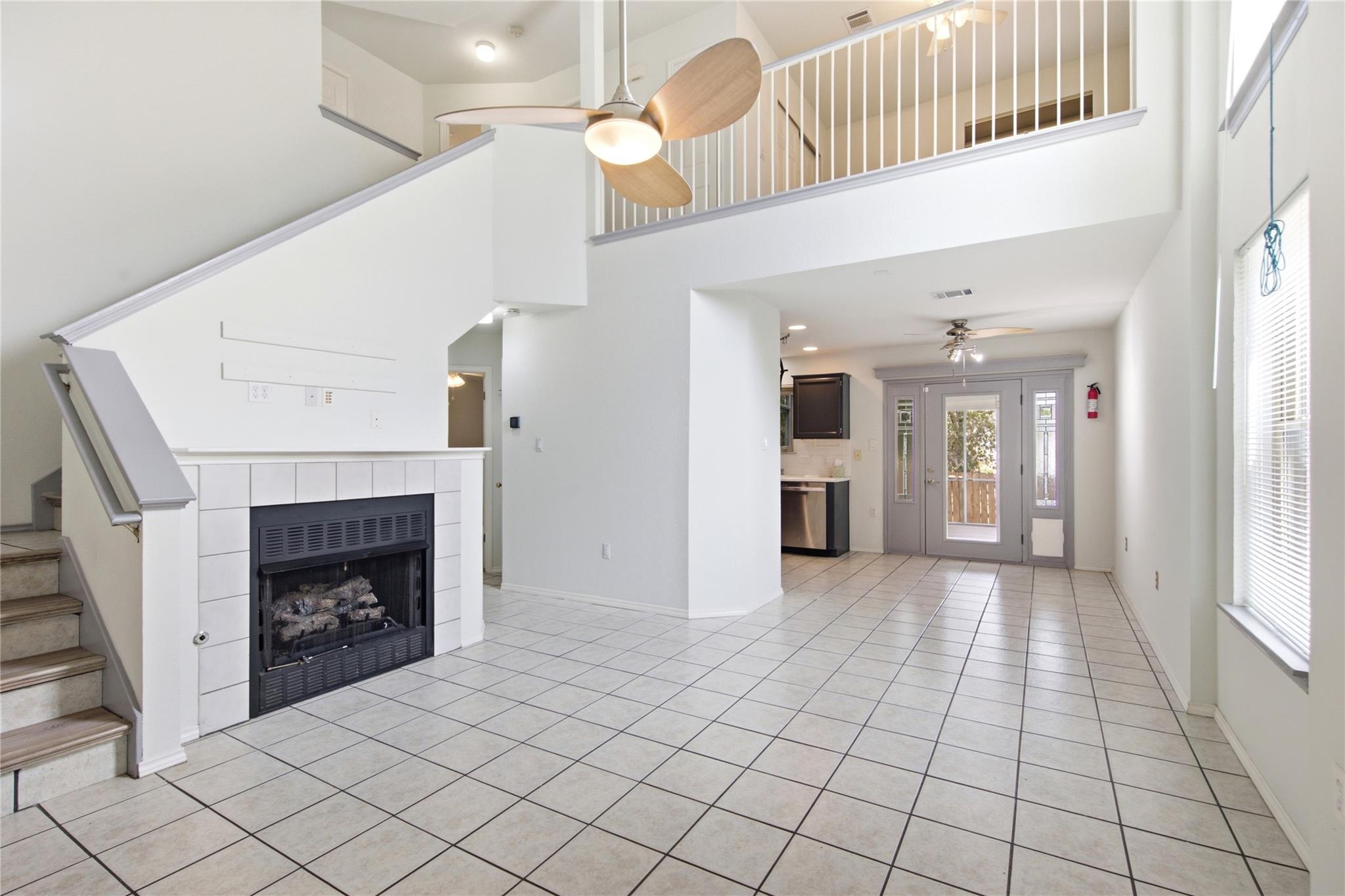 9125 Vigen CIR — photo 4