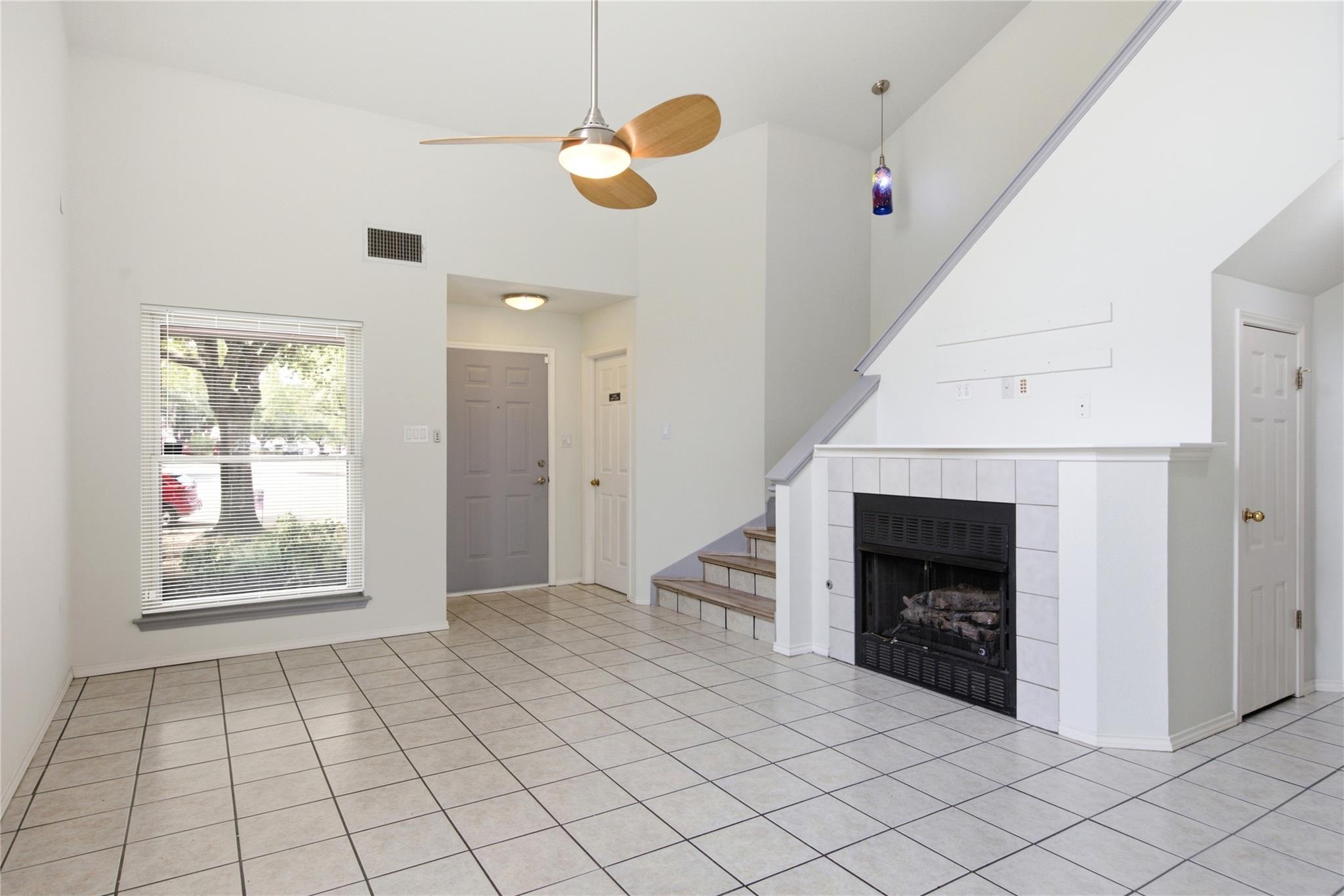 9125 Vigen CIR — photo 5