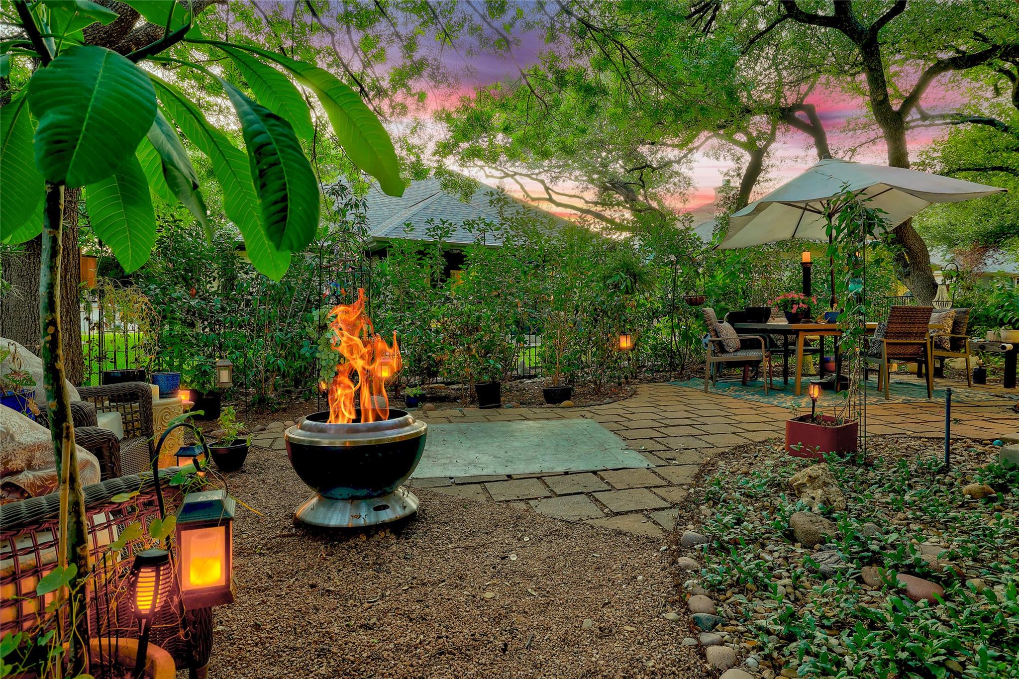111 Brazos DR — photo 4