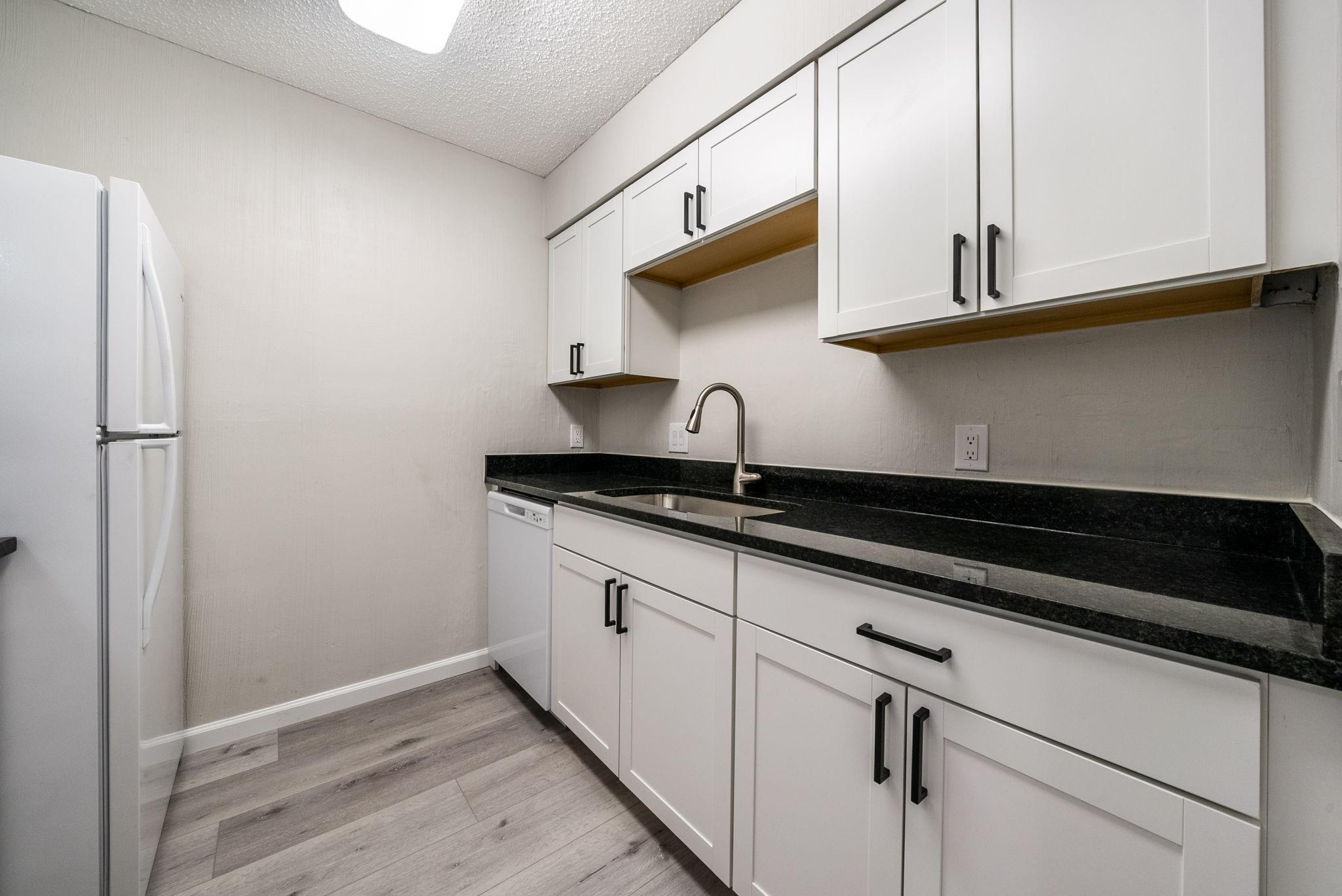 428 Sailmaster ST #B — photo 3