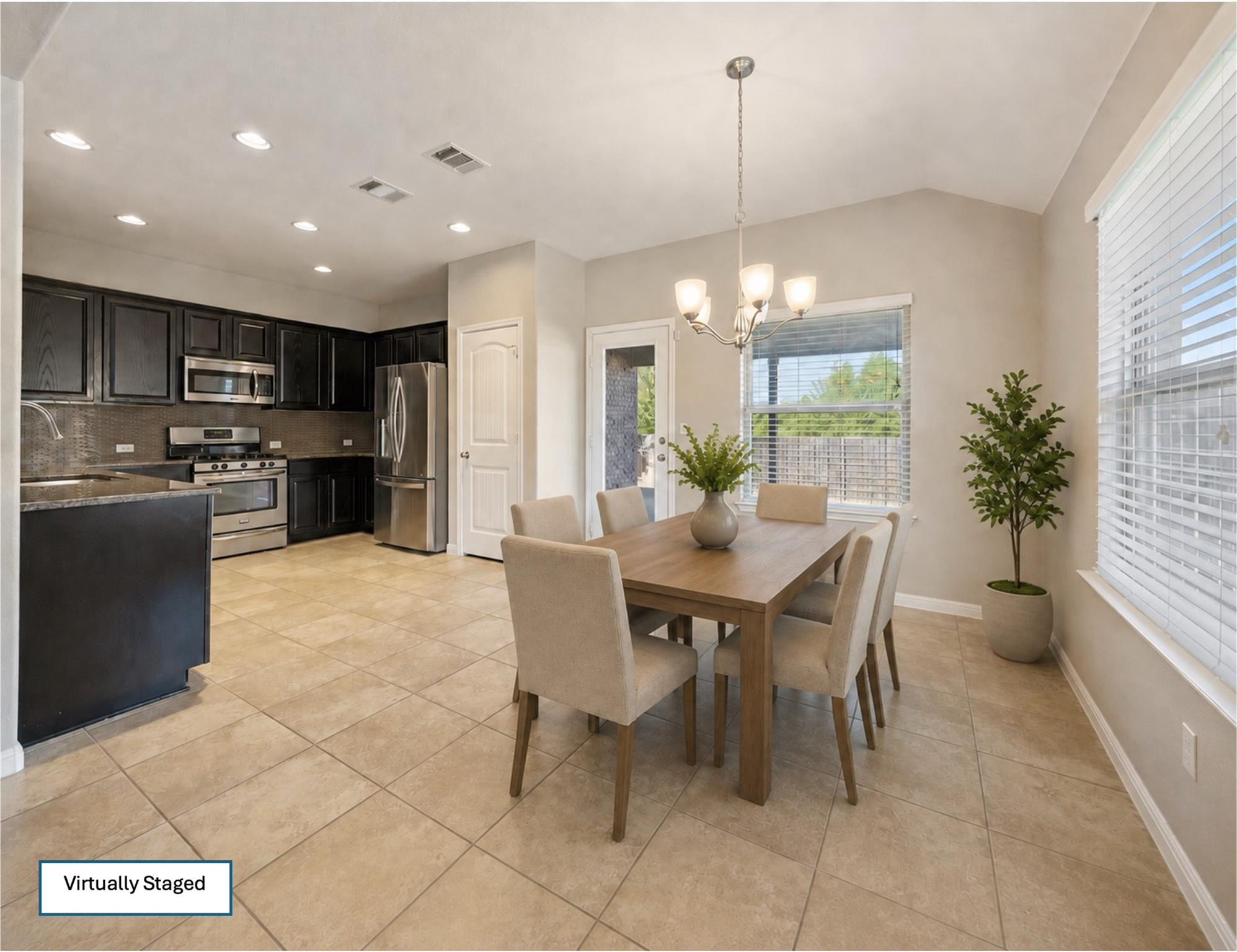 912 Canvasback Creek DR — photo 4