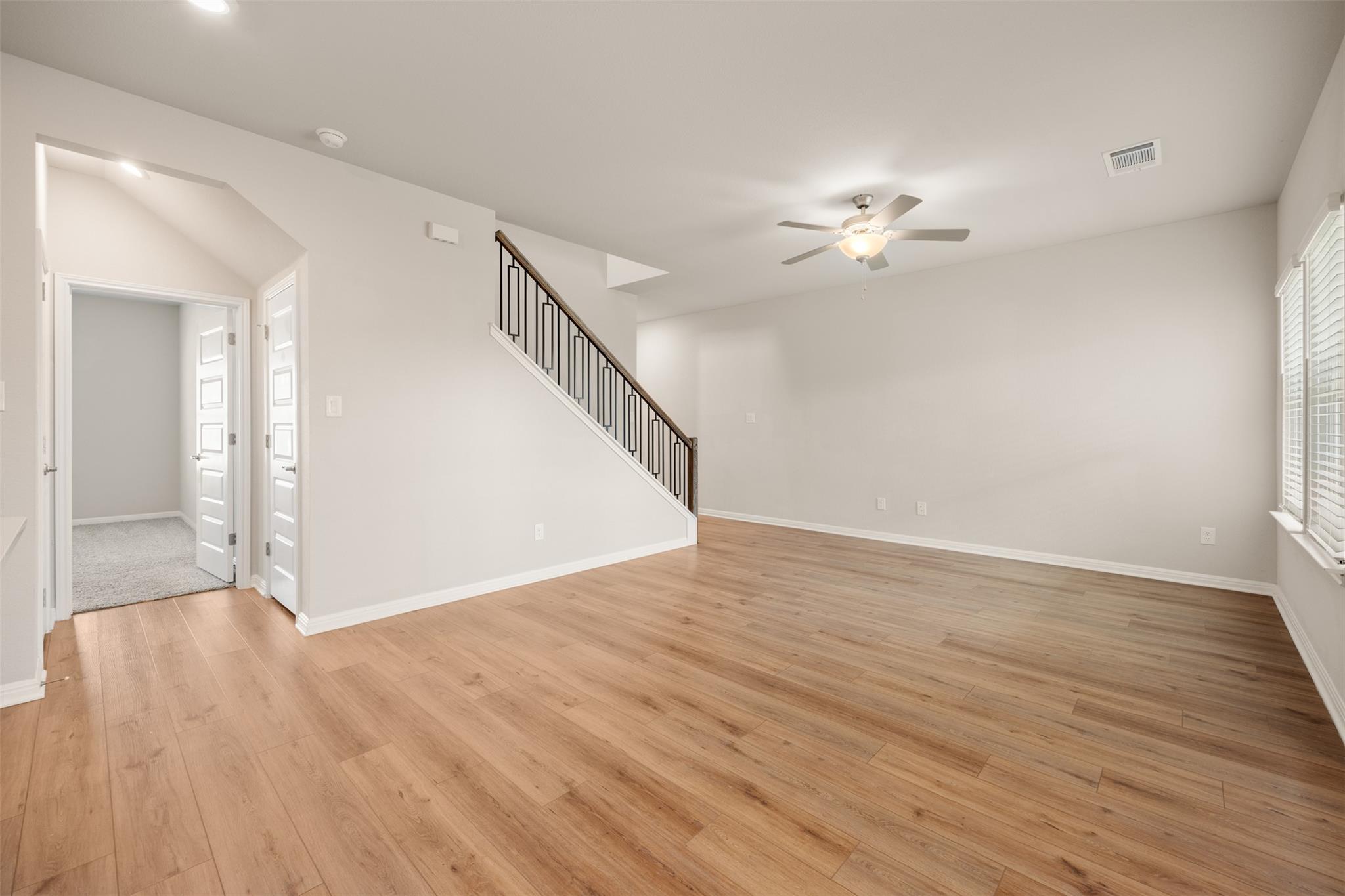 202 Fairmeadow Downs DR — photo 5