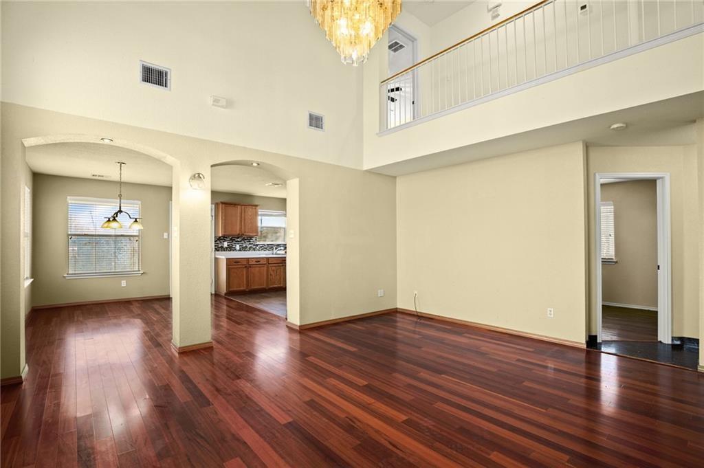 1825 Golden Sunrise LN — photo 3