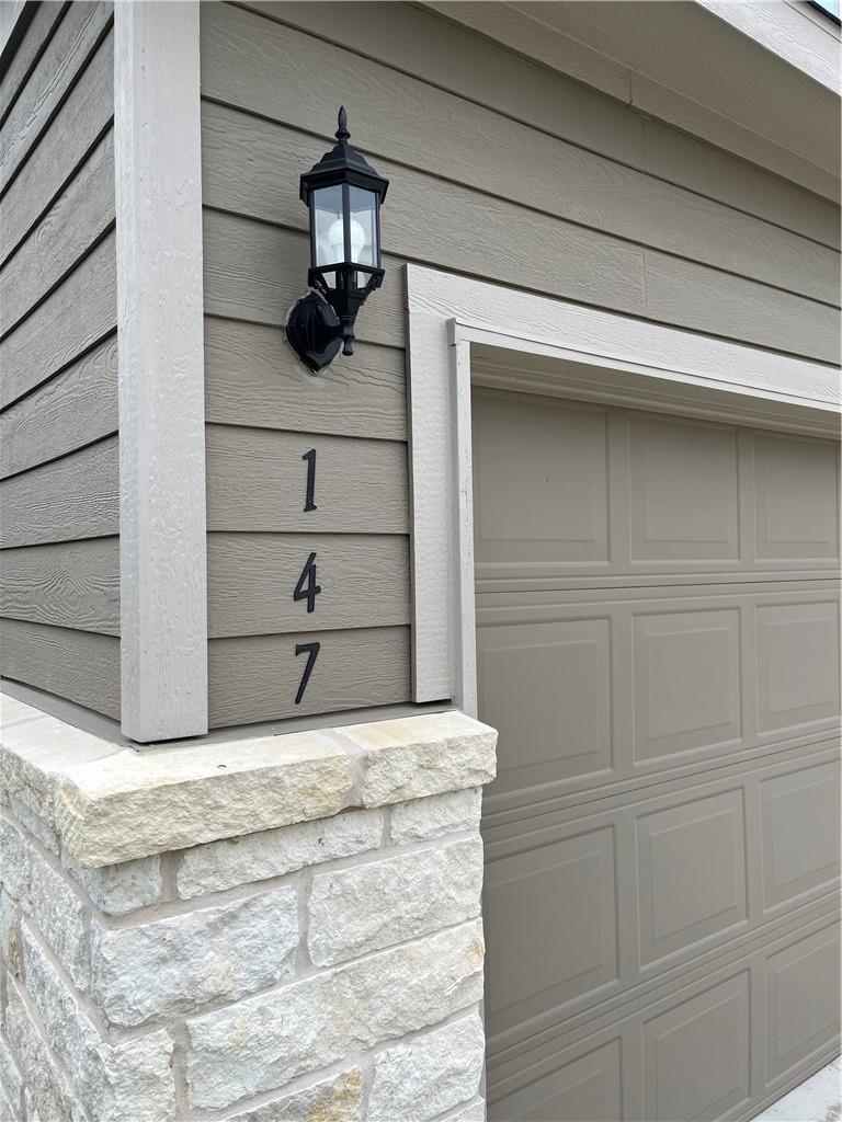 147 Longstraw DR — photo 3