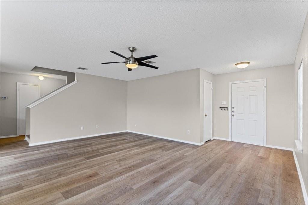 2423 BYFIELD DR — photo 4