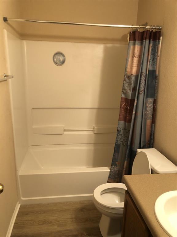 211 Woodley RD — photo 5