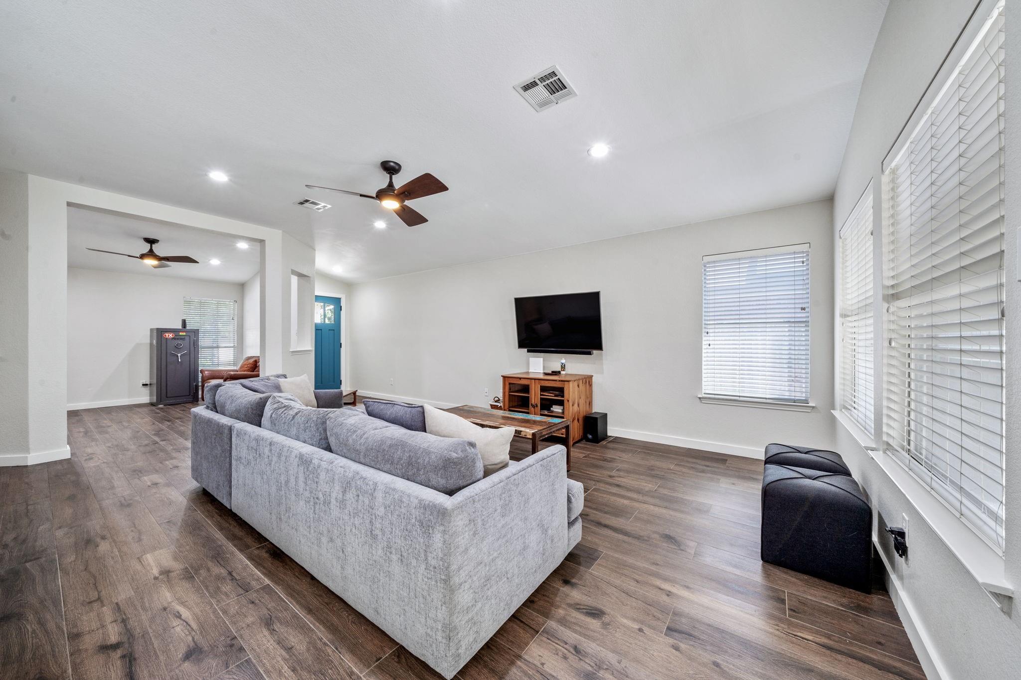 8809 Corran Ferry DR — photo 3