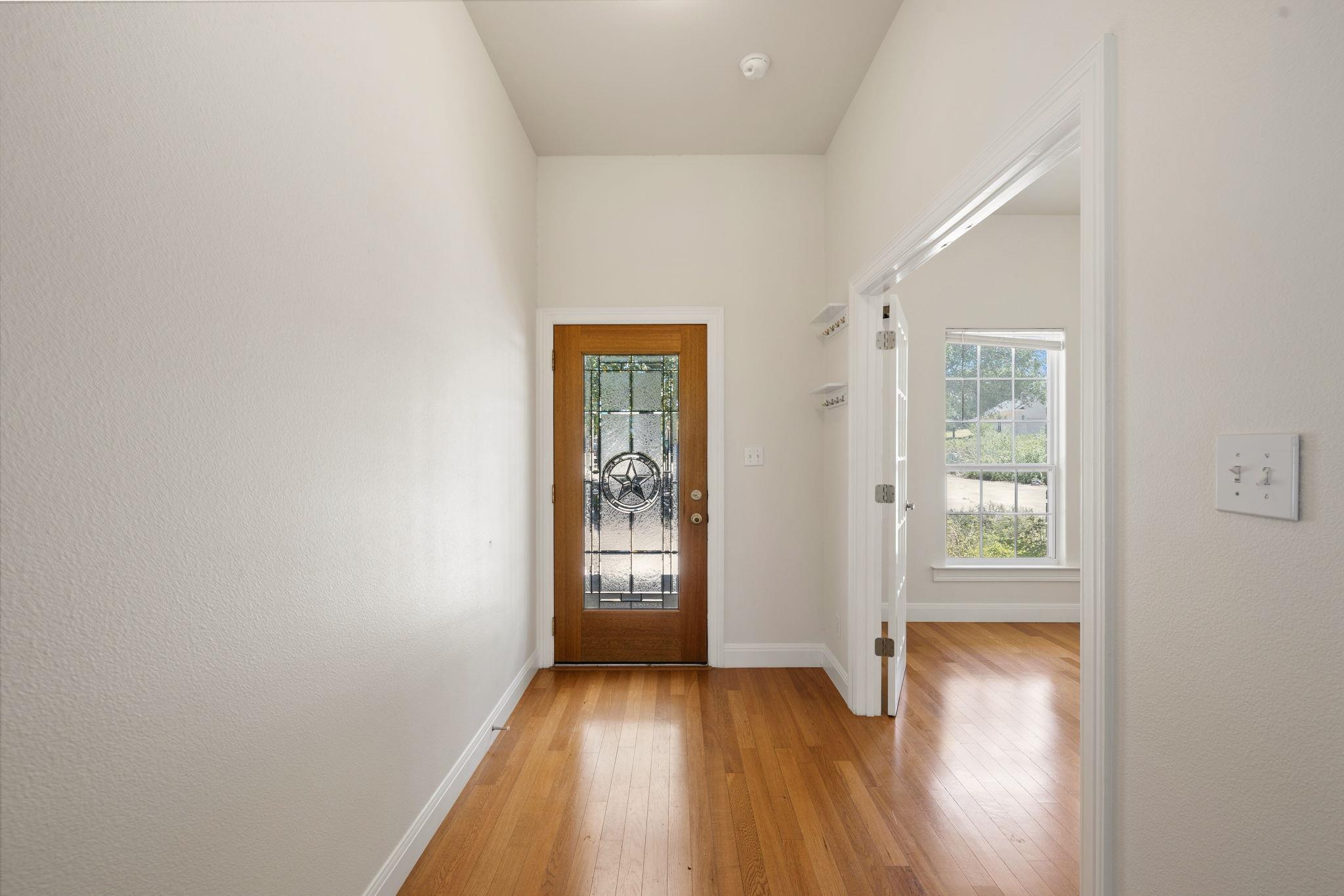 98 Brookhollow DR — photo 5