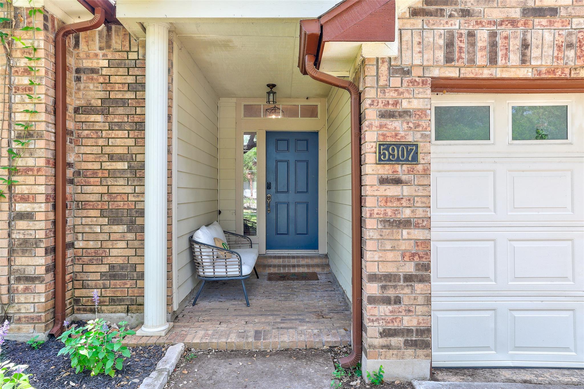 5907 Shanghai Pierce RD — photo 4