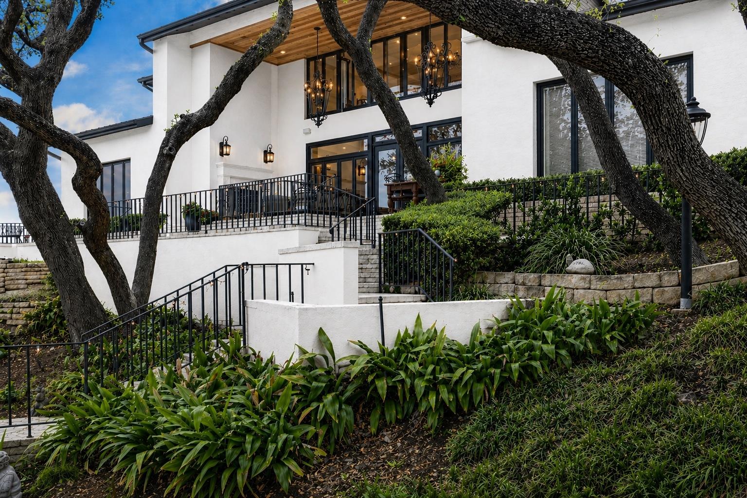 3418 Mount Bonnell CIR — photo 3
