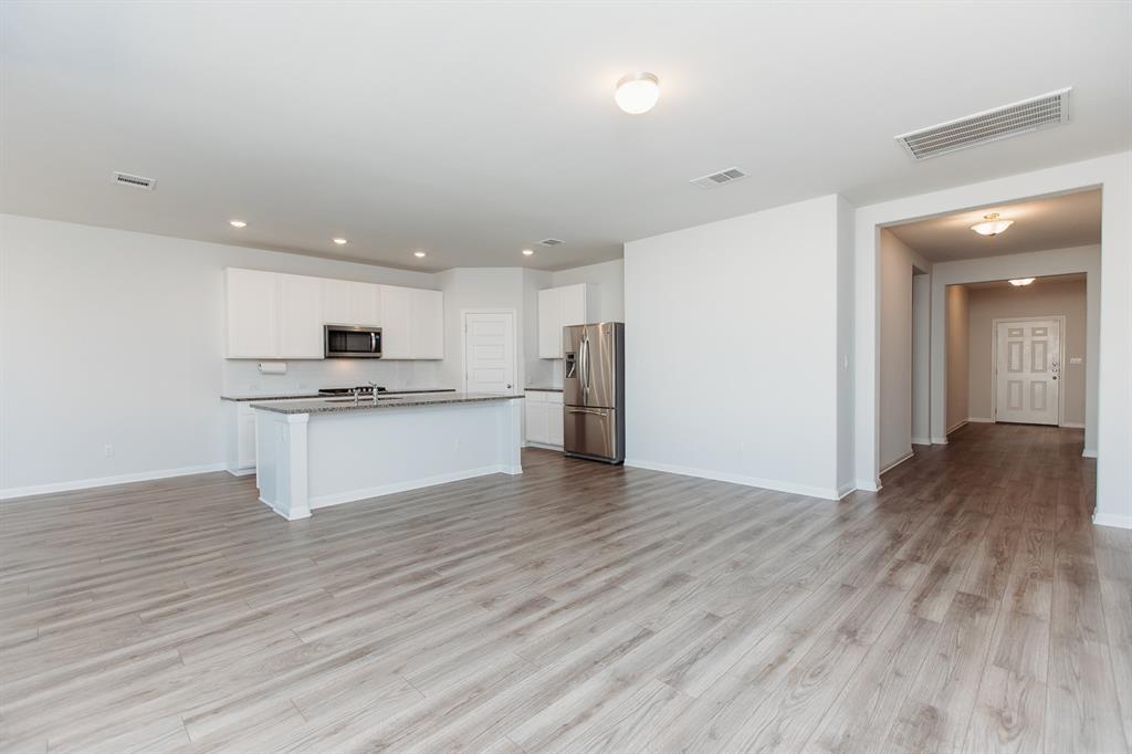205 Northview LN — photo 3