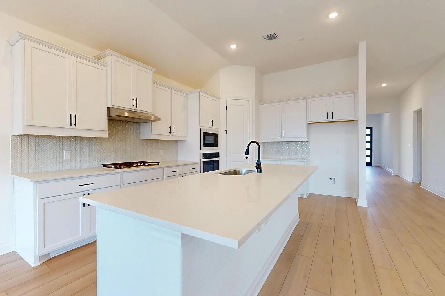 1208 White Daisy LN — photo 4