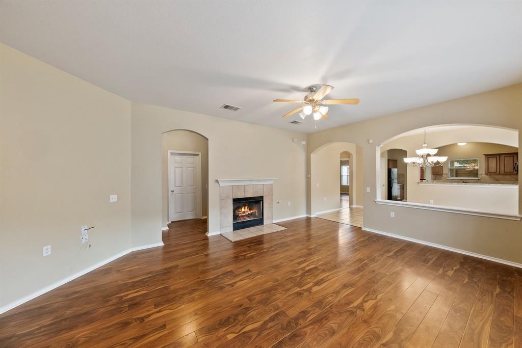 11101 Liberty Farms DR — photo 3