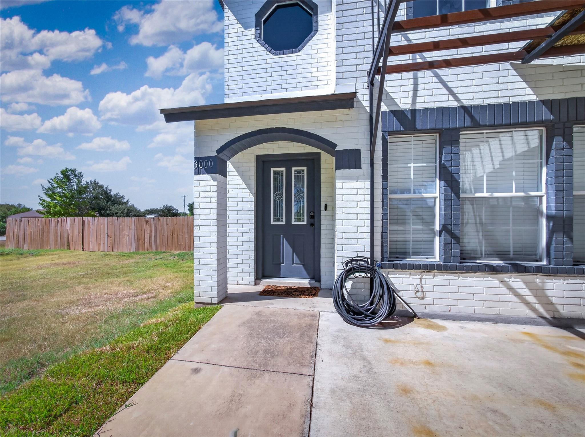3000 Ridgemont LN — photo 3