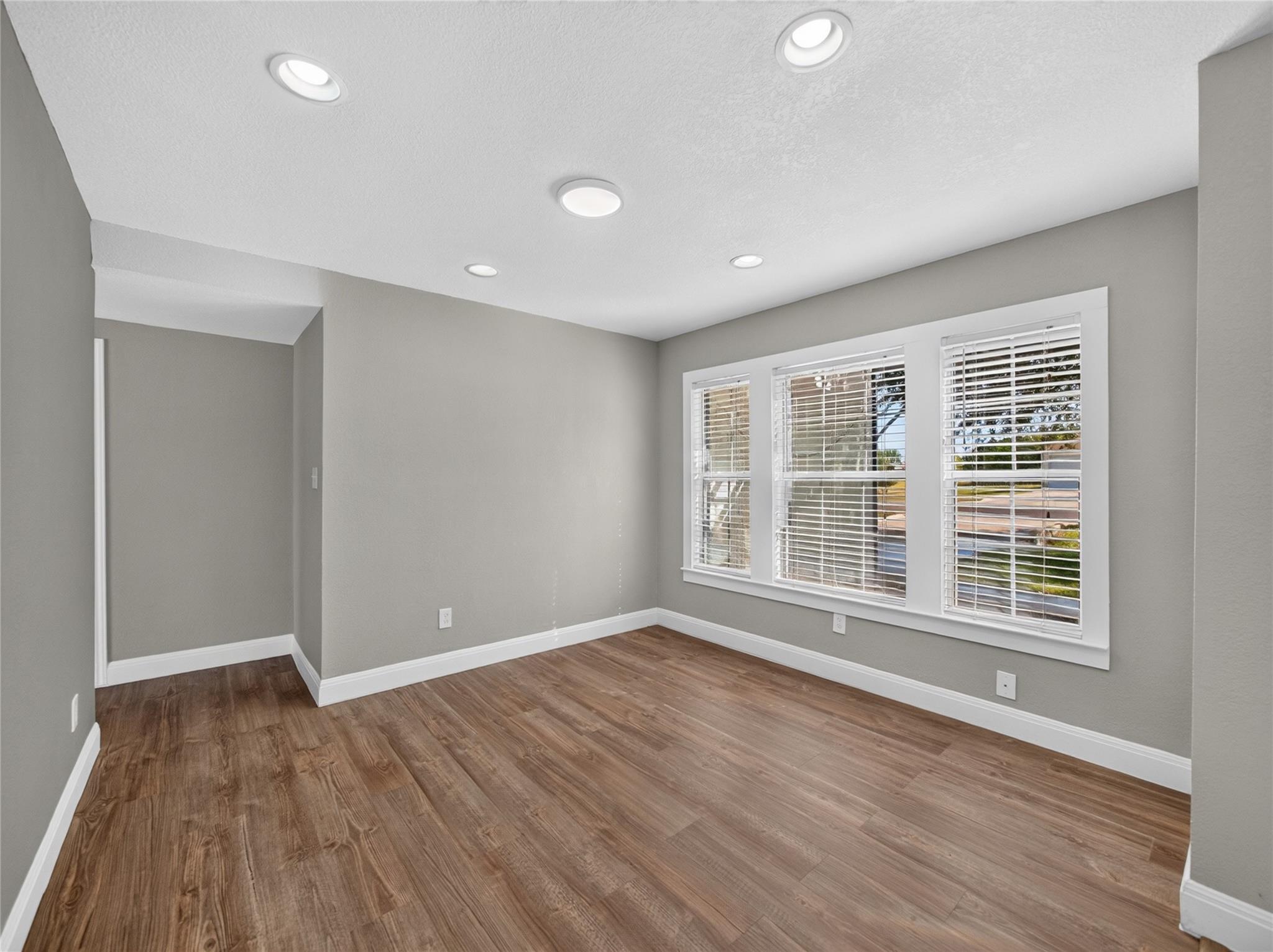 3000 Ridgemont LN — photo 5