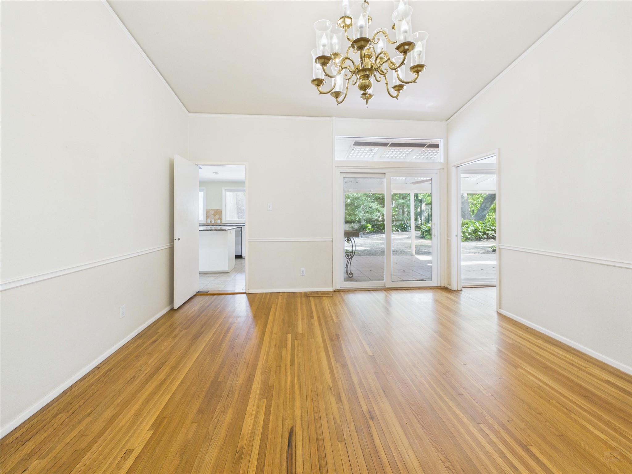 1202 Belmont PKWY — photo 4