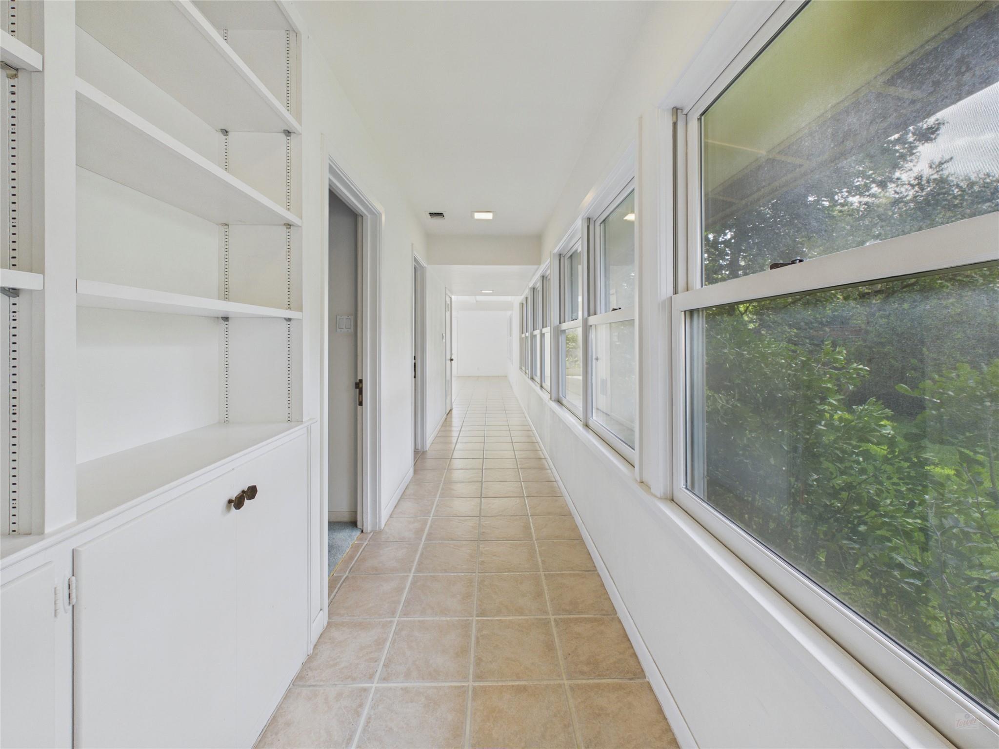 1202 Belmont PKWY — photo 5