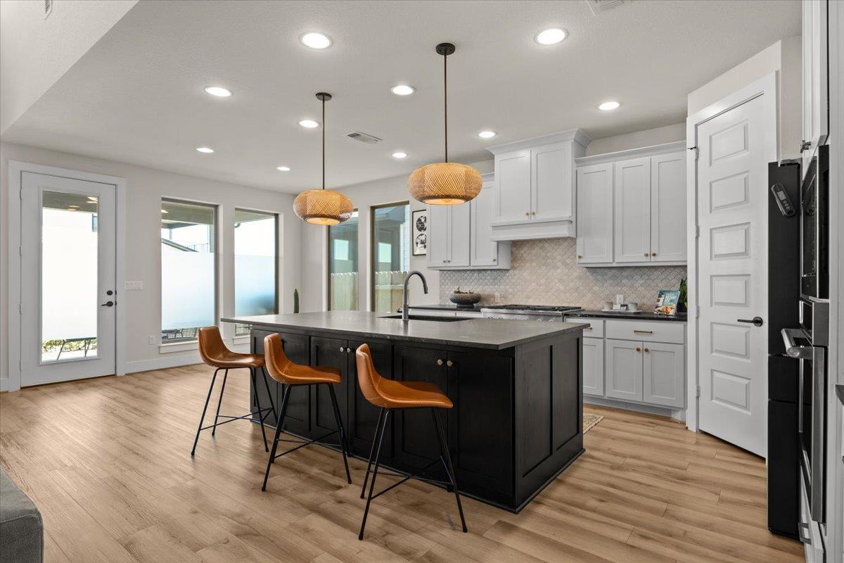 9300 Flatbush DR — photo 5