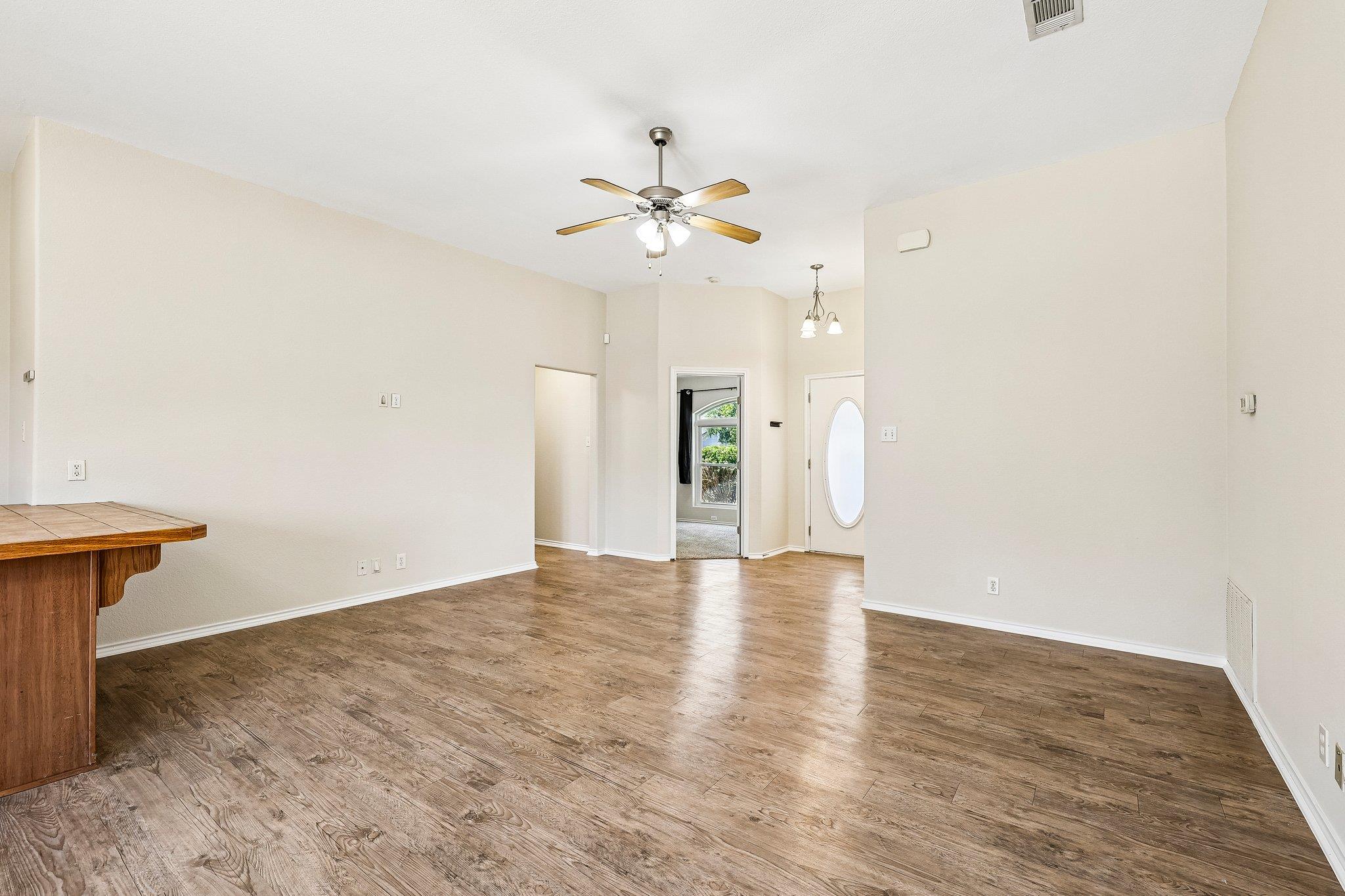 224 Copper LN — photo 5