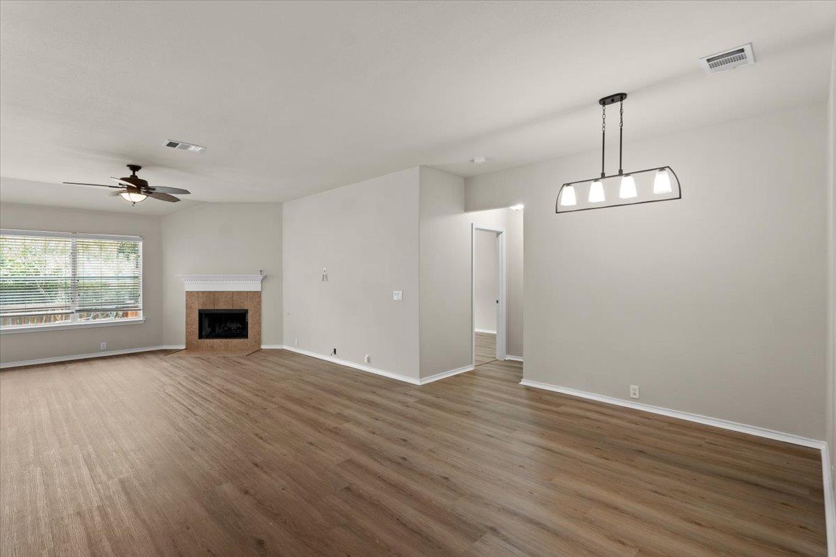 2808 Barefoot LN — photo 3