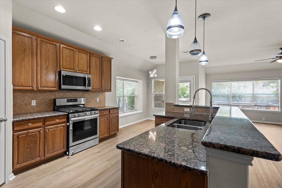 2808 Barefoot LN — photo 5