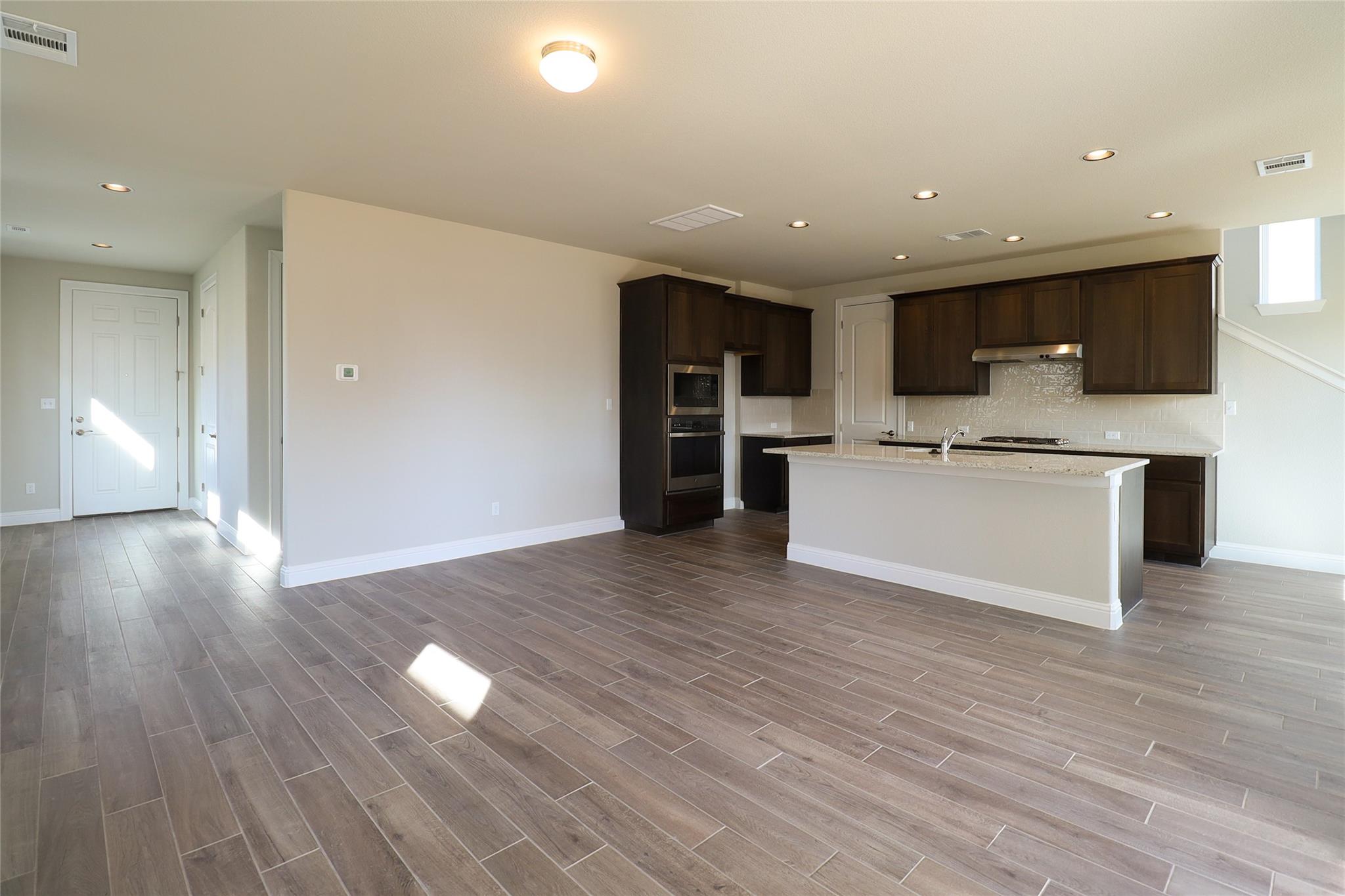 105 Bent Trail LN — photo 5