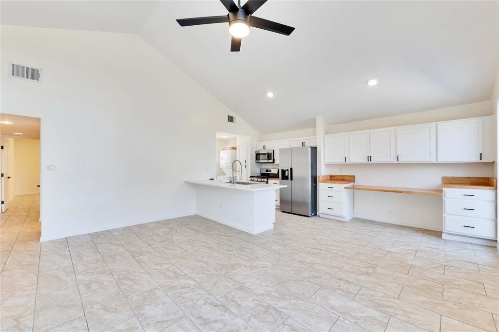 1903 Woodland Ave #B — photo 4