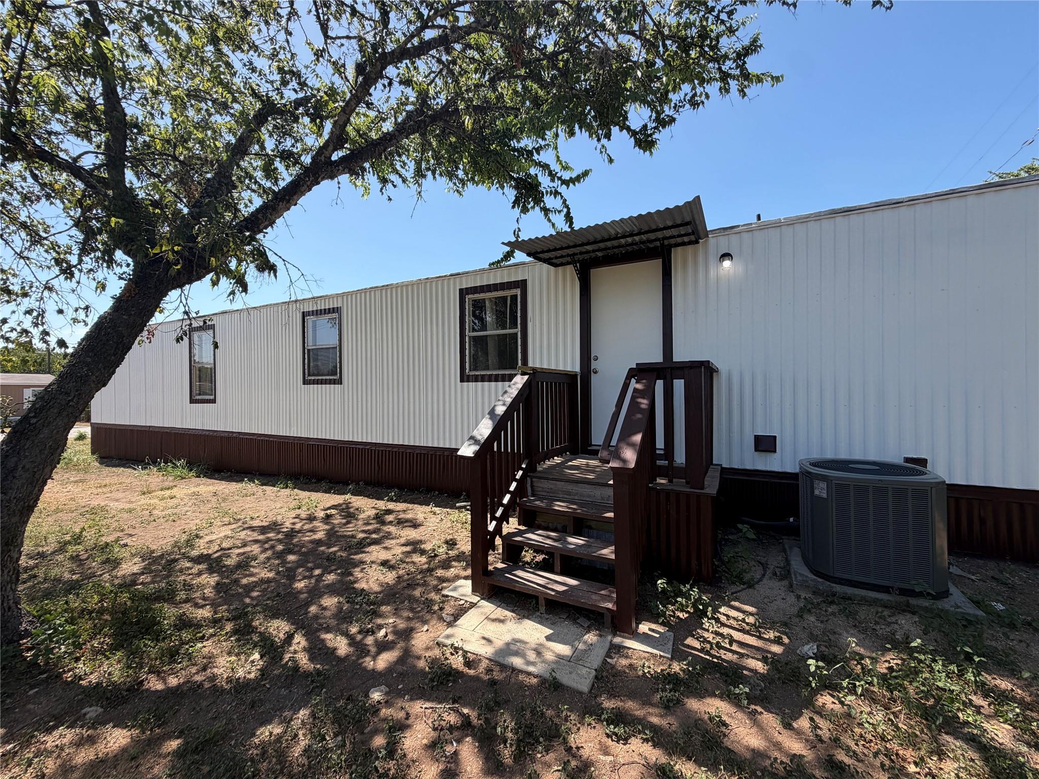 104 Castillo ST — photo 4