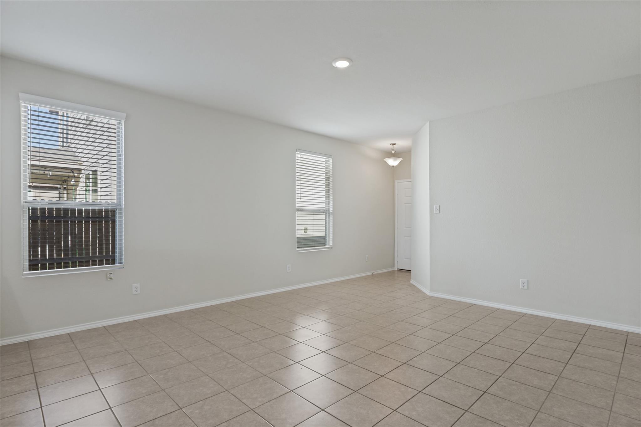 137 Miracle DR — photo 5