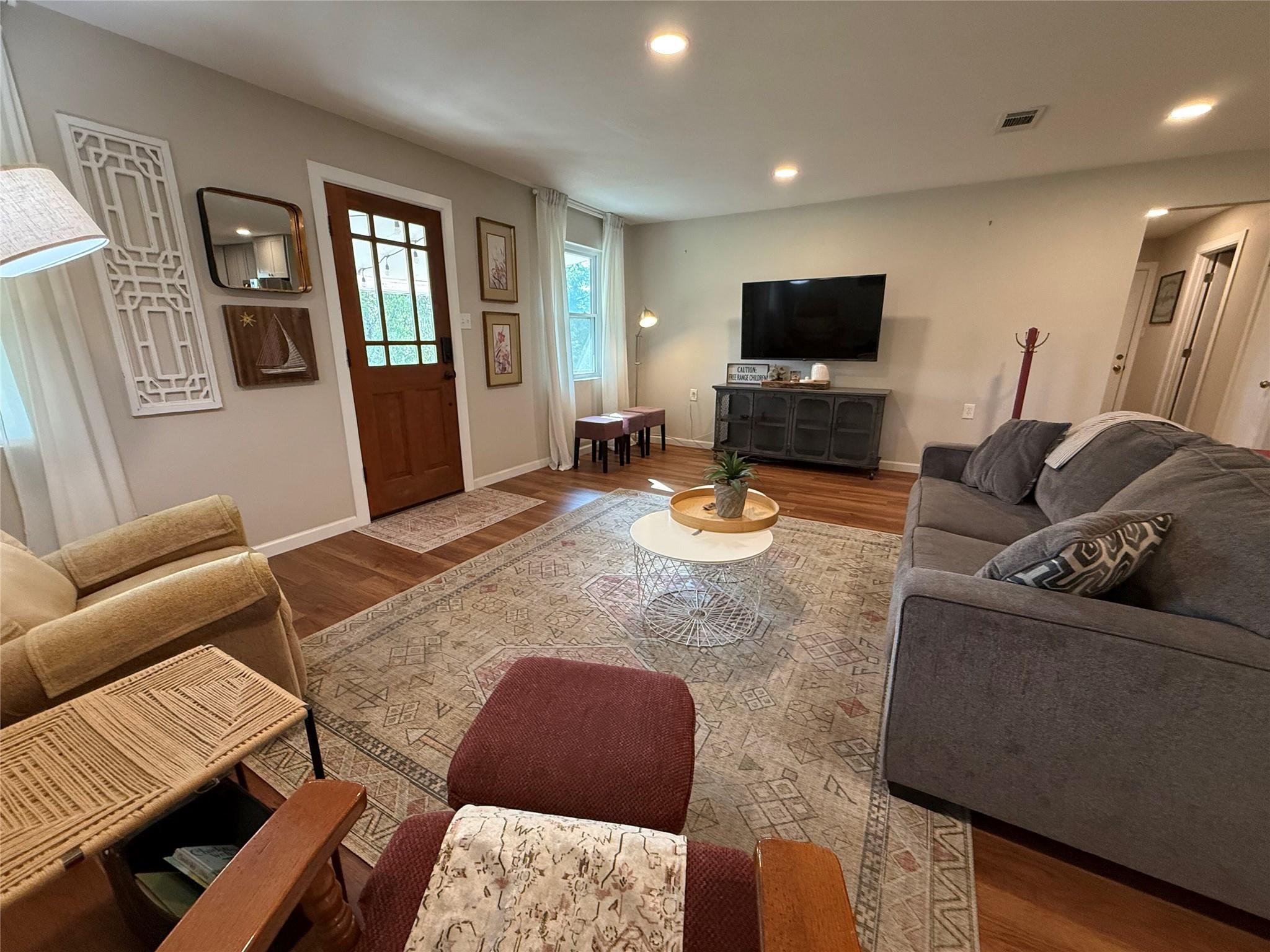 10201 Womack DR — photo 4