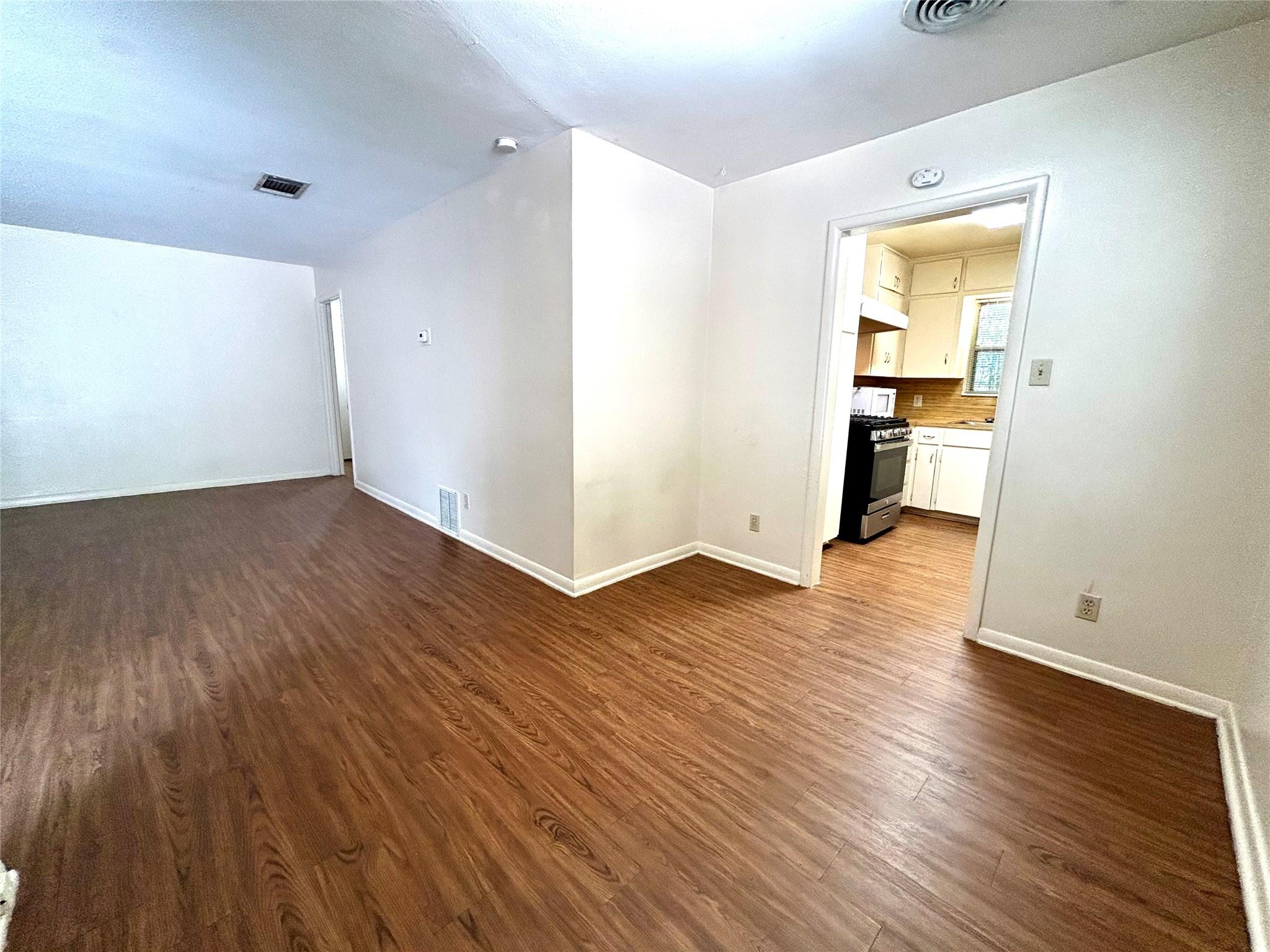 607 Bellevue PL #A — photo 3