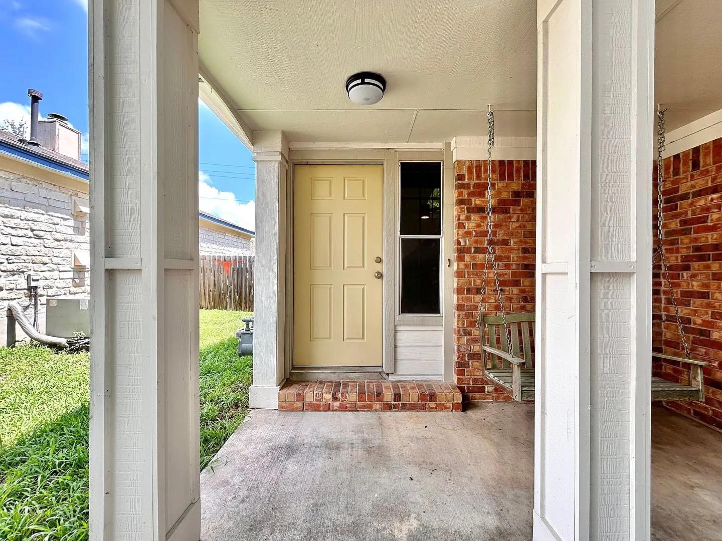 806 Minturn LN — photo 3