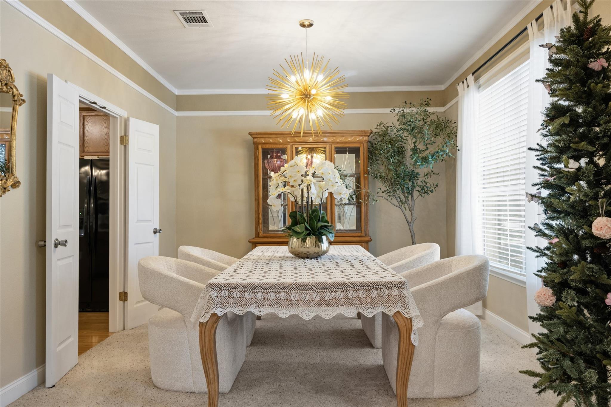 109 San Mateo TER — photo 4