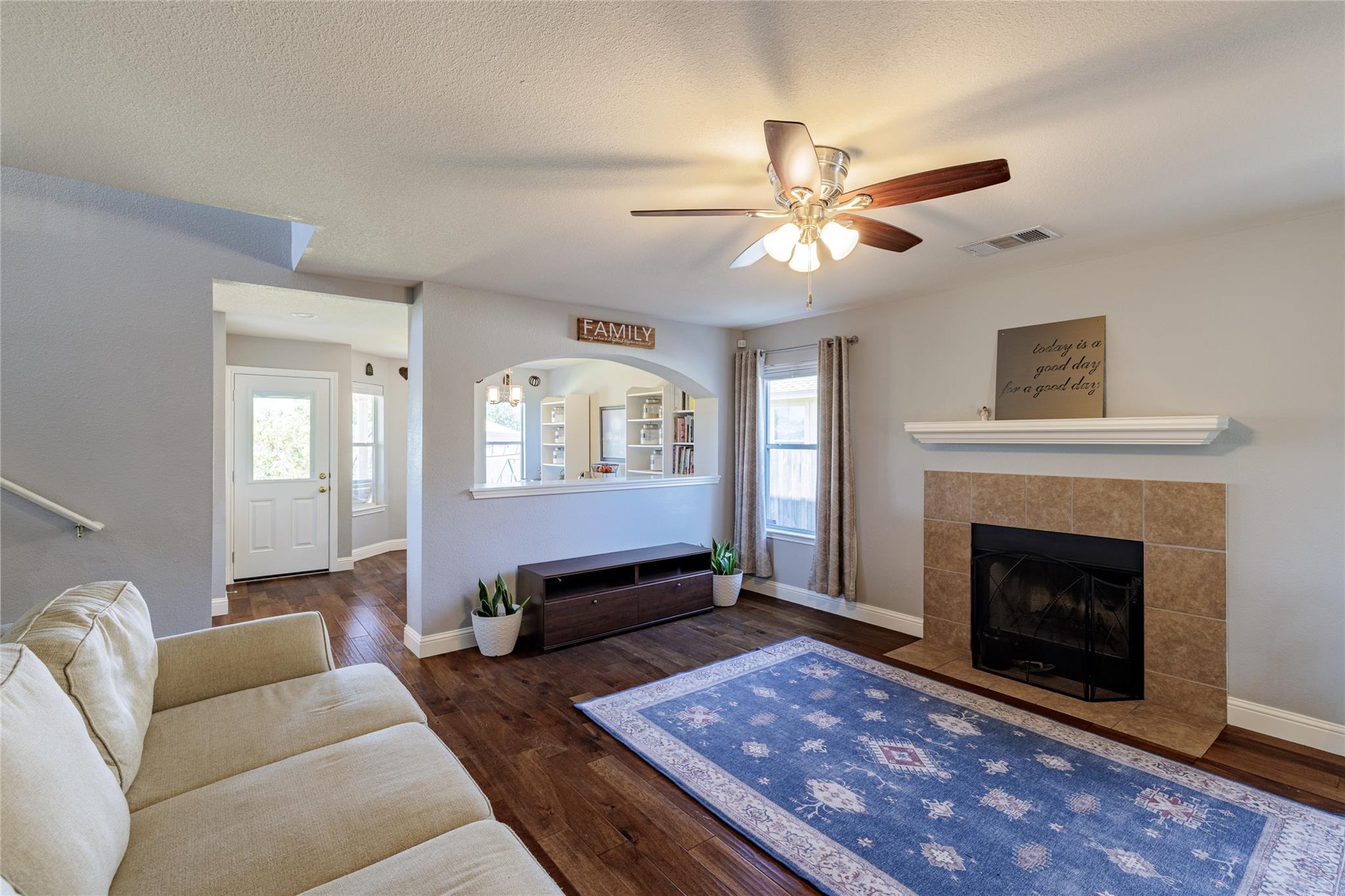 204 Precipice WAY — photo 4