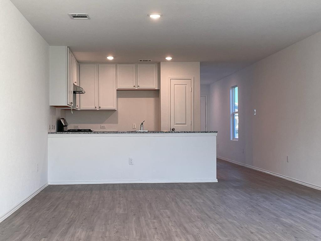 5929 Antonio PL — photo 4