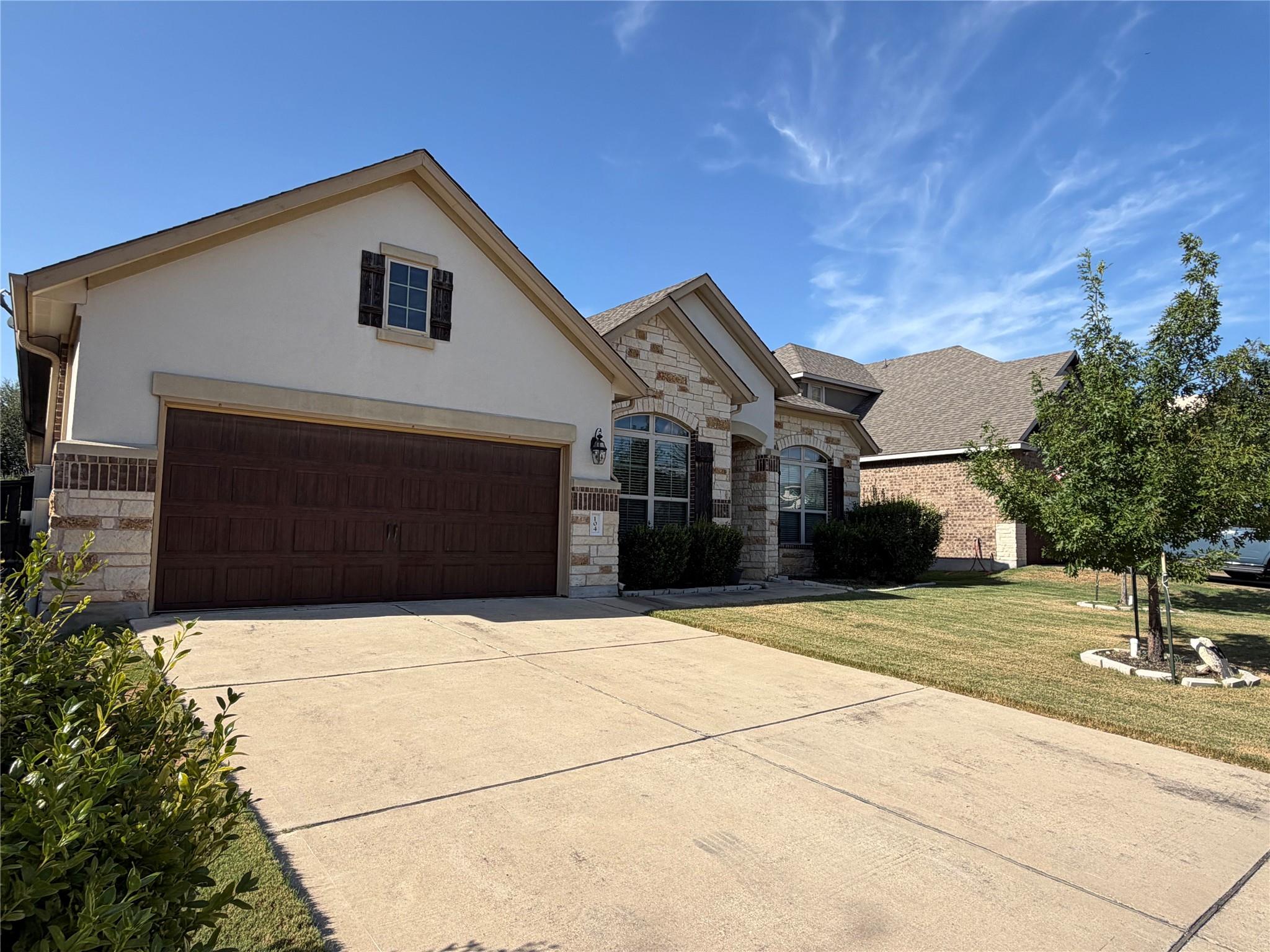 104 Canyon Lake LN — photo 5