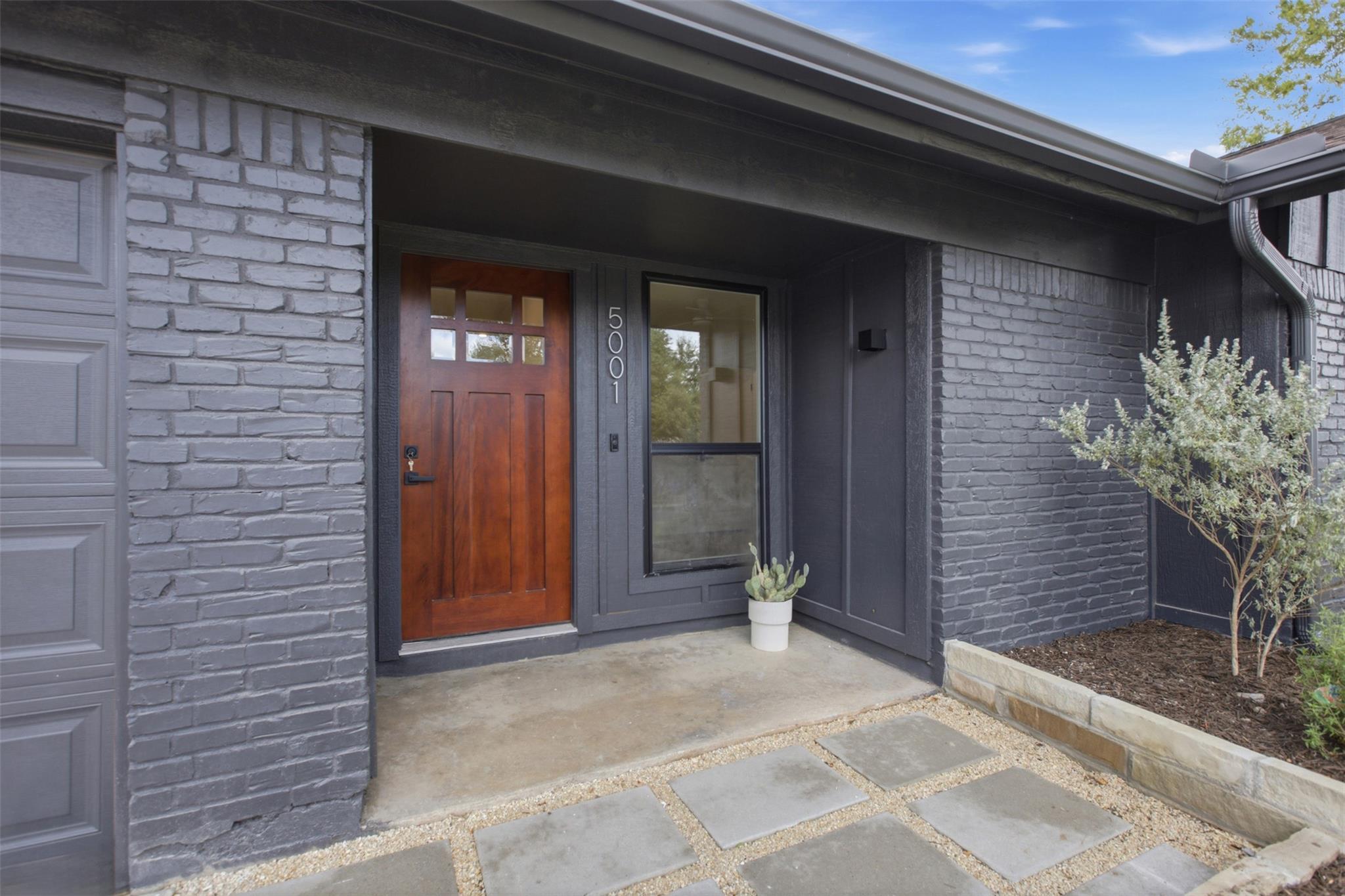 5001 Bundyhill DR — photo 5