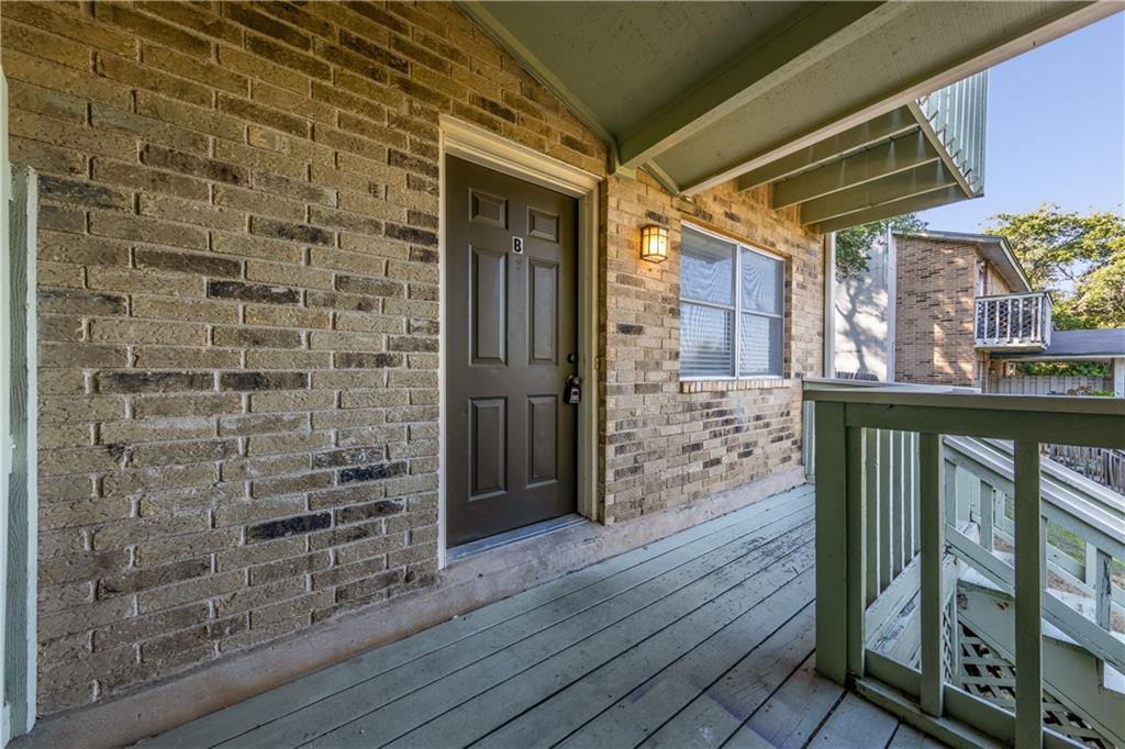 8106 DUNN St ST #B — photo 3