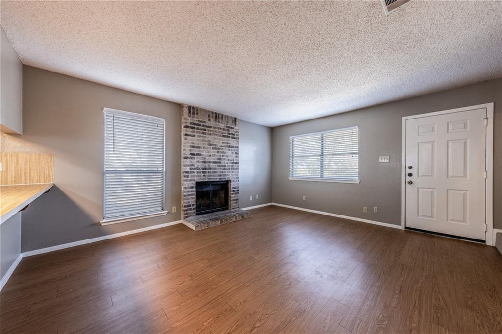 8106 DUNN St ST #B — photo 5