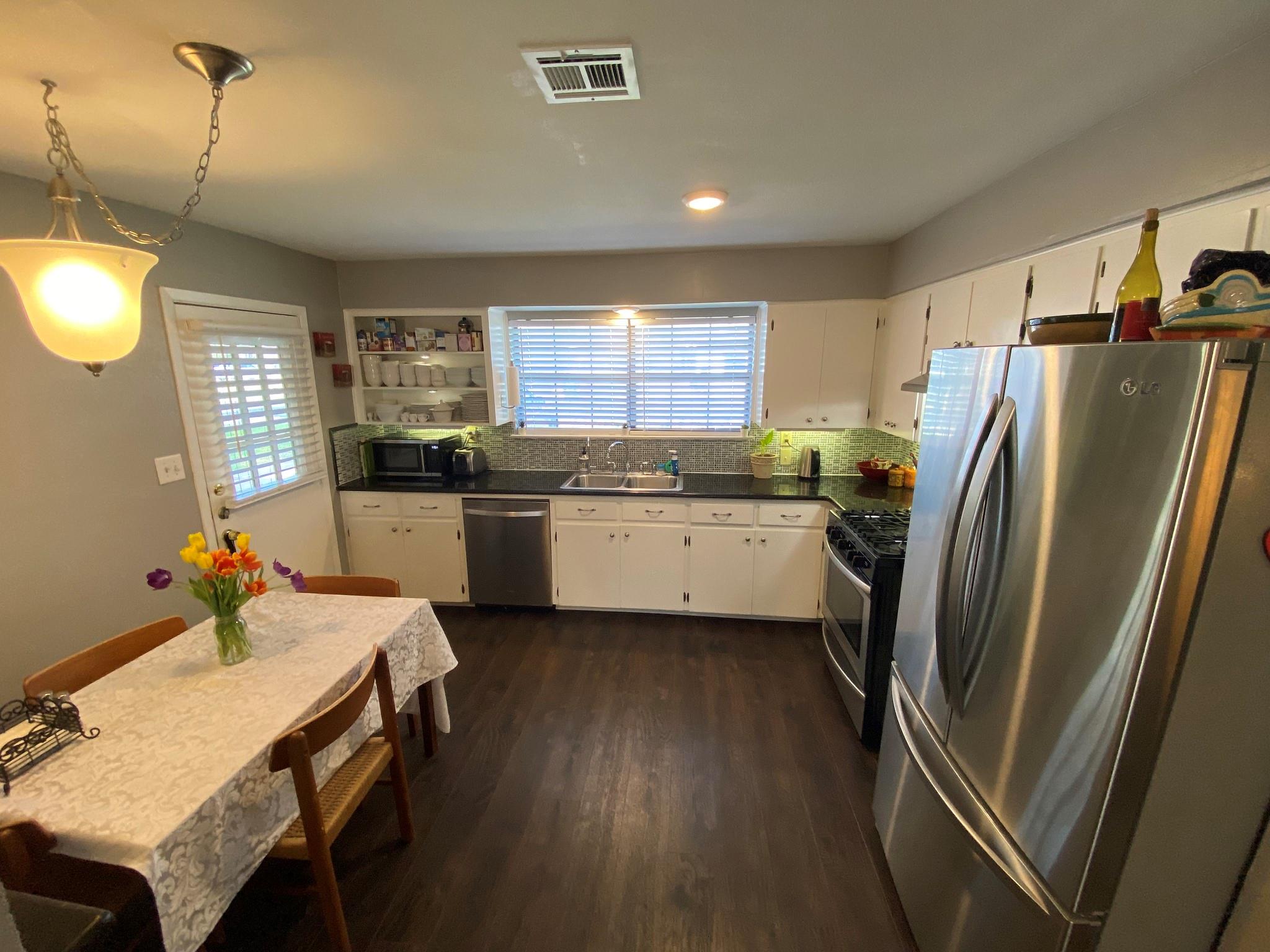 1305 Main ST — photo 3