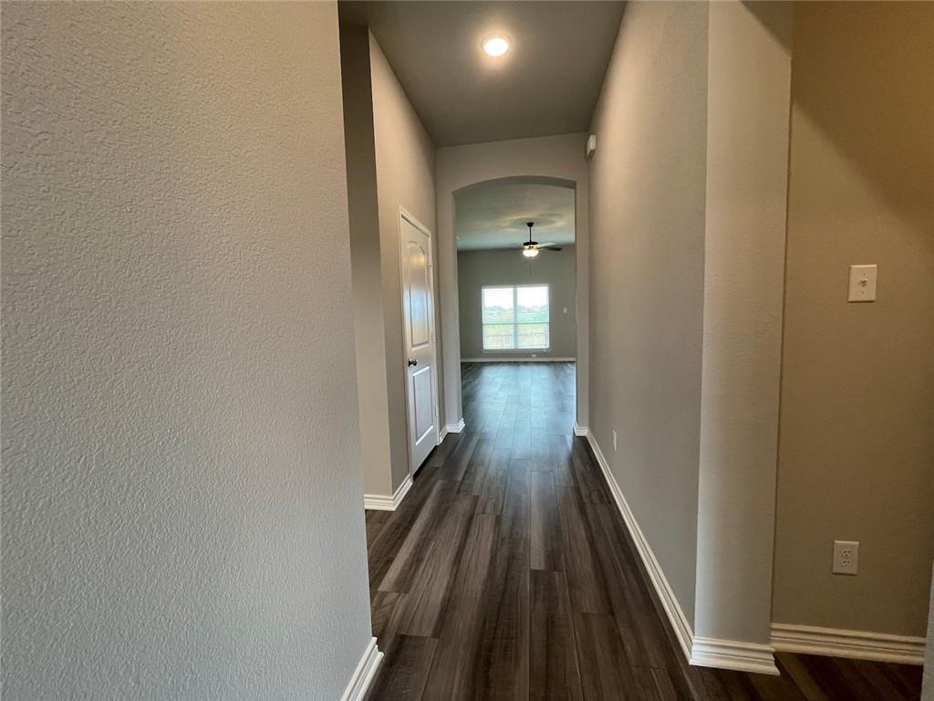 806 Hollyhock DR — photo 3