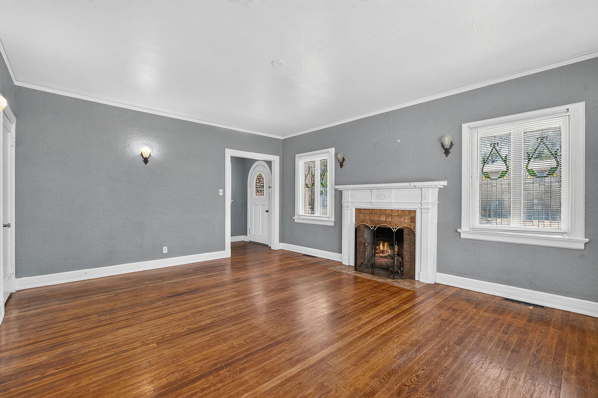210 Cedar ST — photo 4