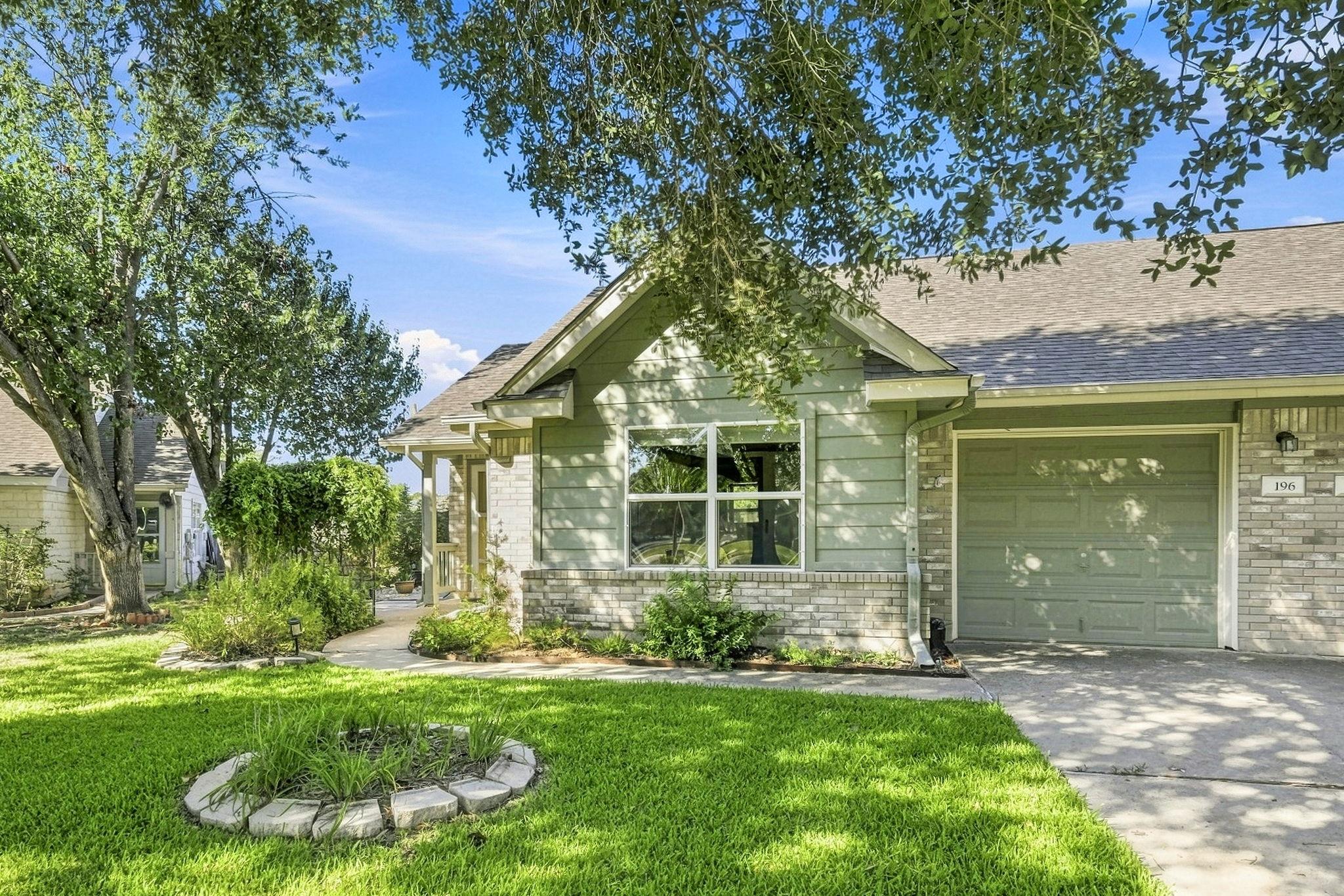 196 Prairie Springs LOOP