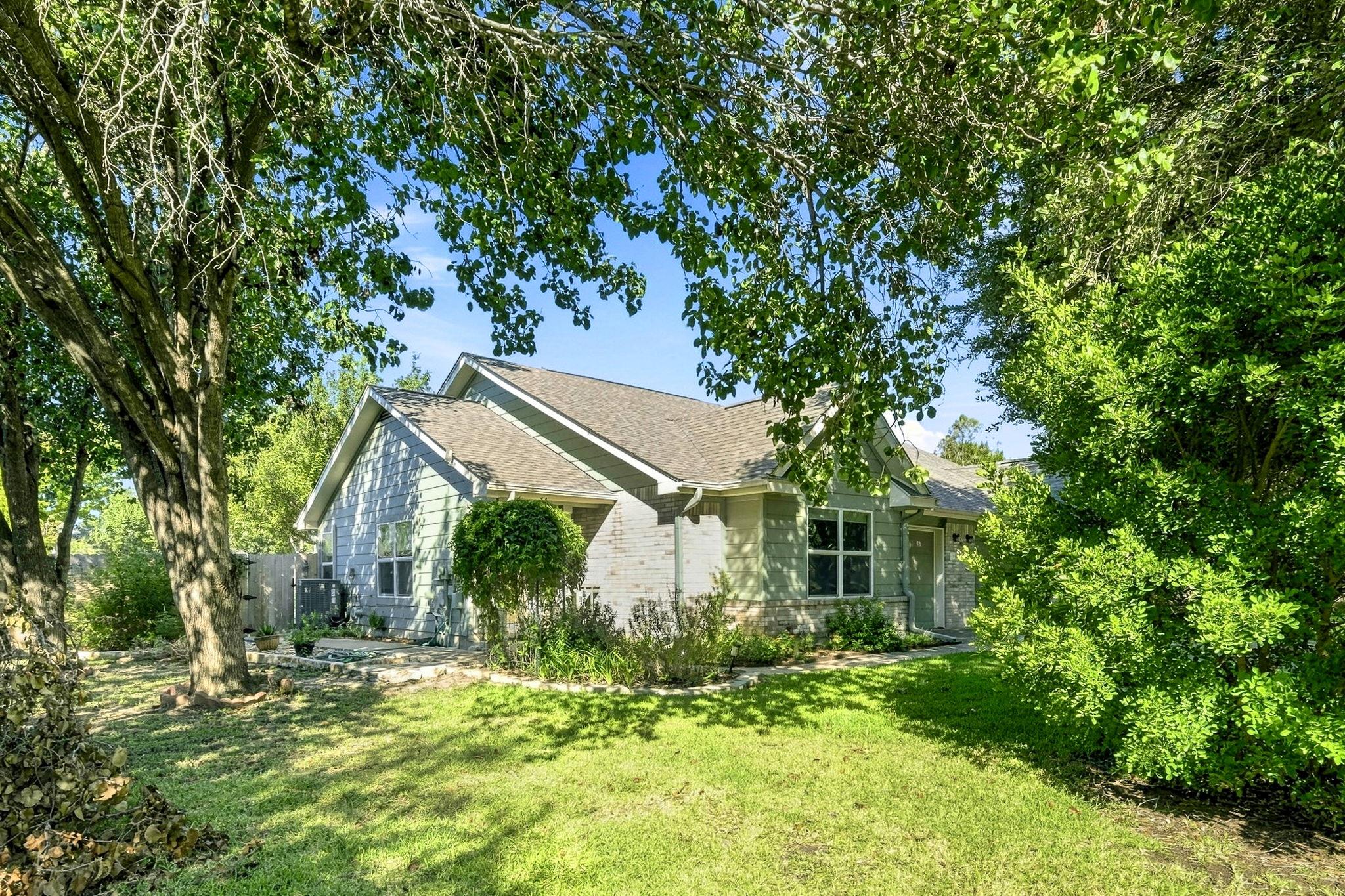 196 Prairie Springs LOOP — photo 3