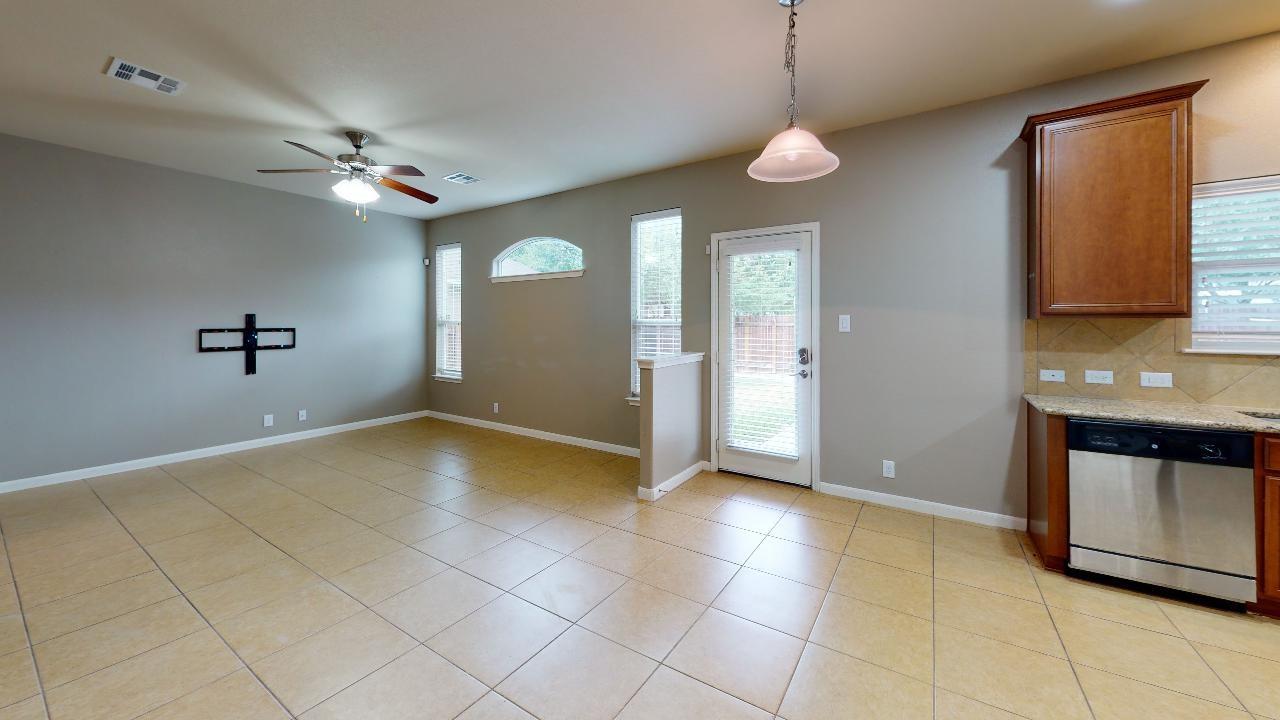 8516 Inca Dove DR — photo 5