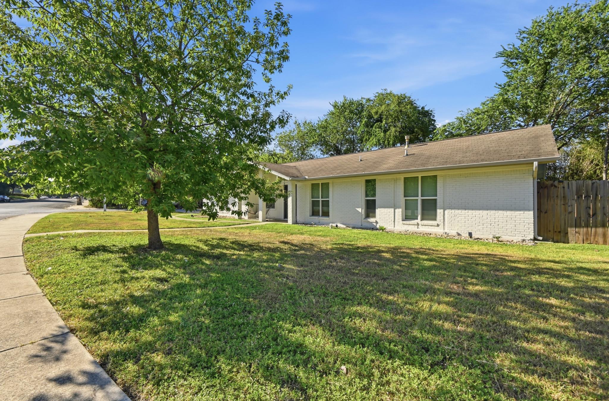 2307 Deadwood DR — photo 4