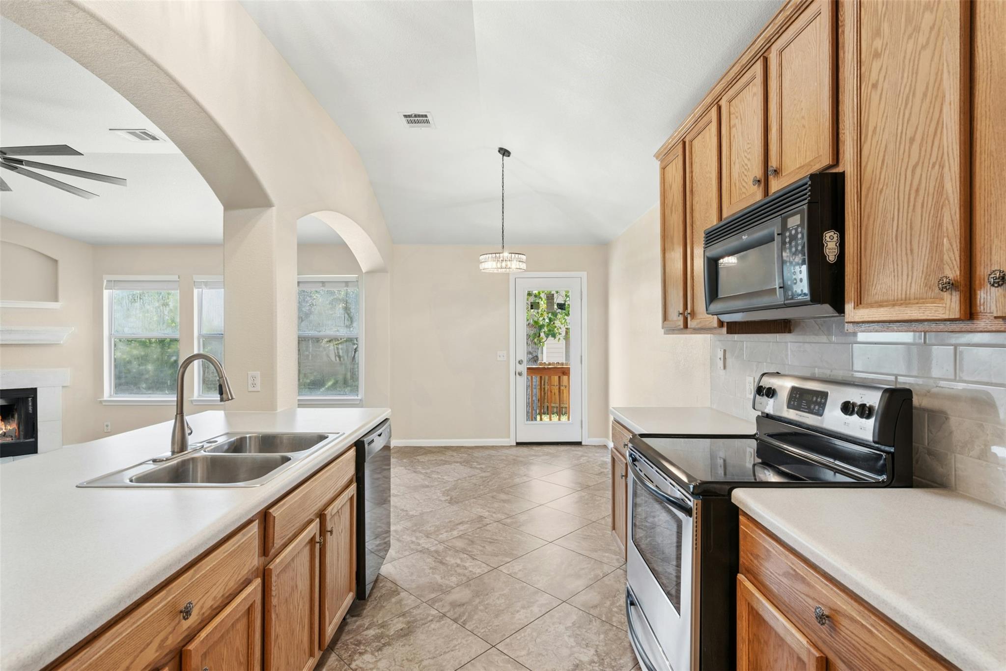 11407 Murchison ST — photo 5