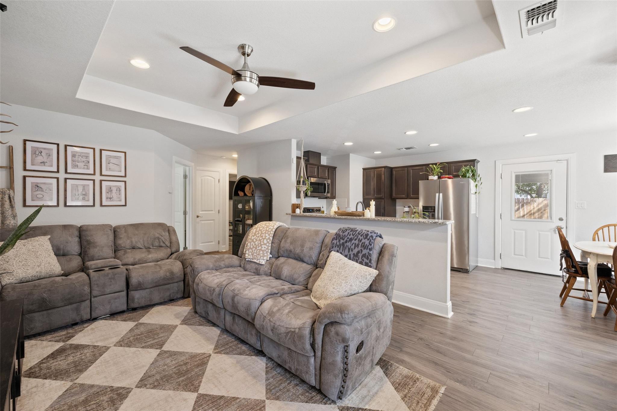 602 Pierce ST — photo 4
