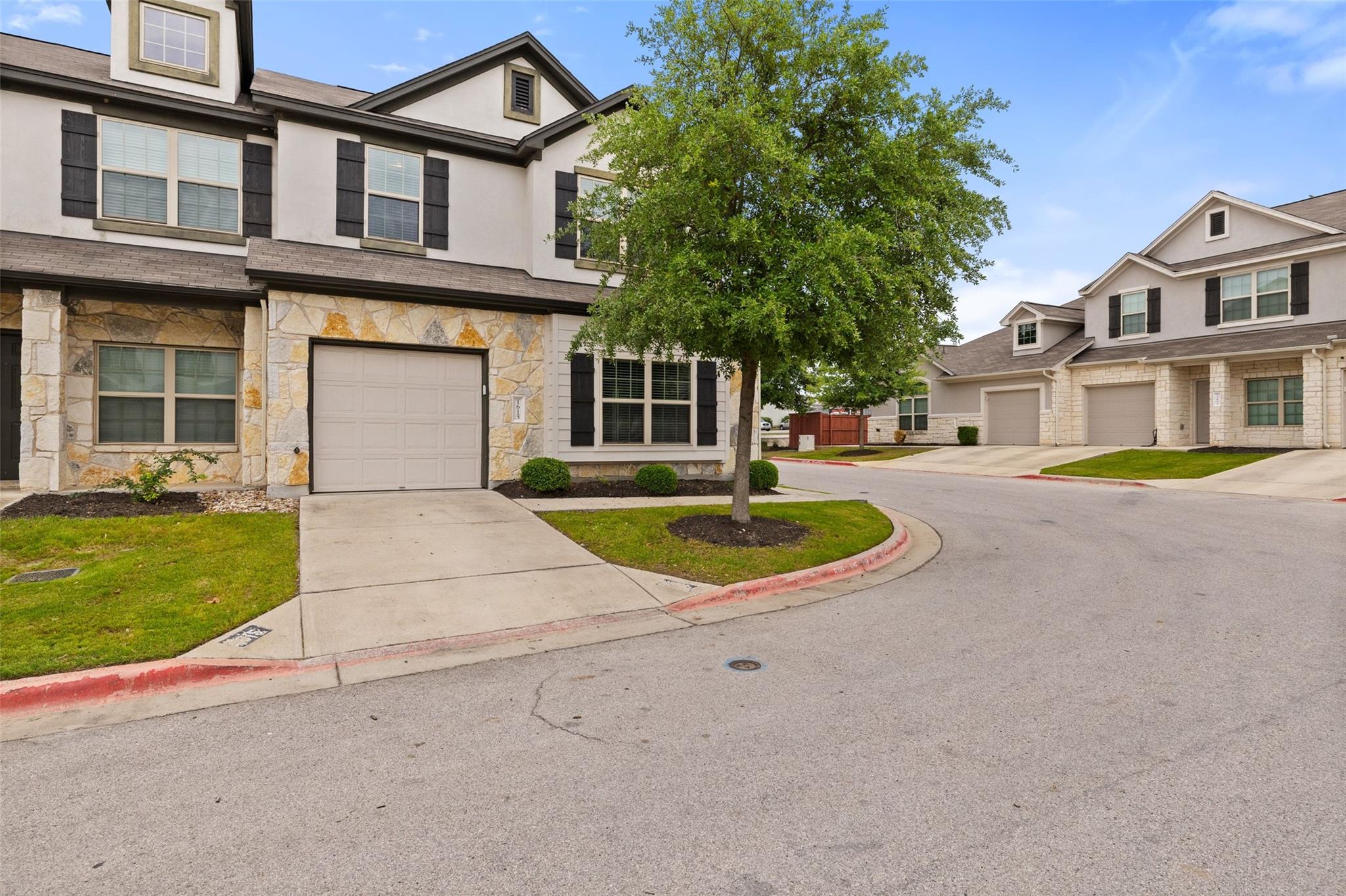 1615 Airedale RD #1504 — photo 3